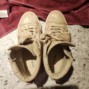 JustFab Size 8.5 women's gold Hightops